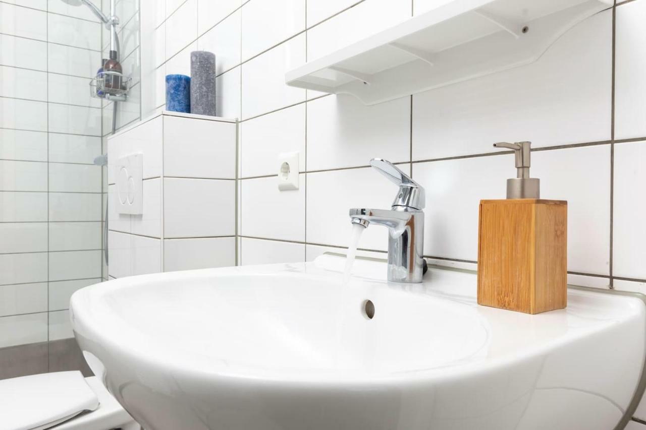 Retreat To Quite Newly Build Apt Center Delft Apartment Bagian luar foto